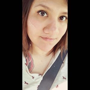 Meet your Posher, Lorena